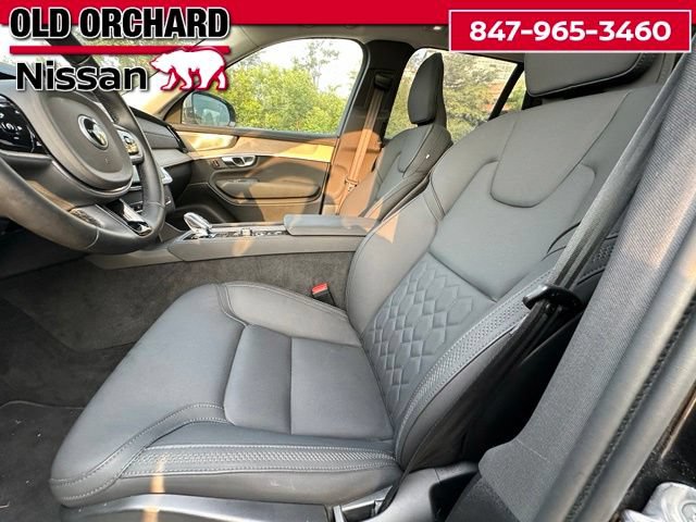 Used 2025 Volvo XC90 B6 Plus w/ Protection Package Premier AWD/4WD image 8