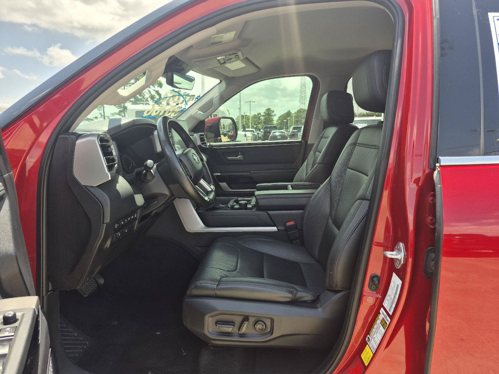 Used 2022 Toyota Tundra Limited w/ Power Package RWD image 2