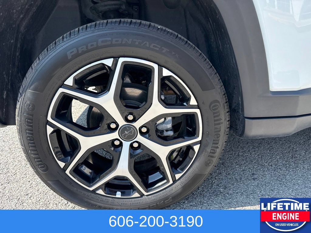 Used 2025 Jeep Compass Limited AWD/4WD image 7