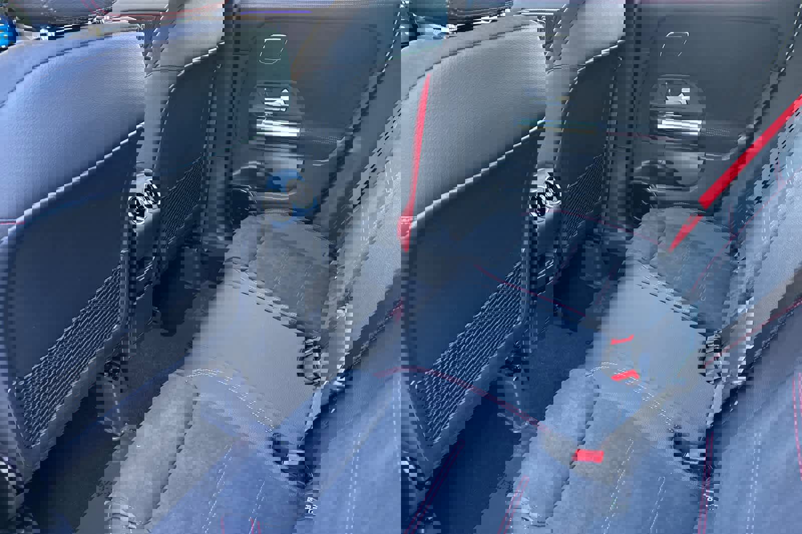 New 2026 Mercedes-Benz GLA 35 AMG 4MATIC image 11