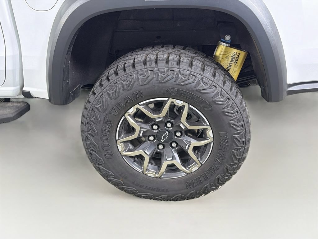 Used 2023 Chevrolet Colorado ZR2 w/ ZR2 Convenience Package III AWD/4WD image 33