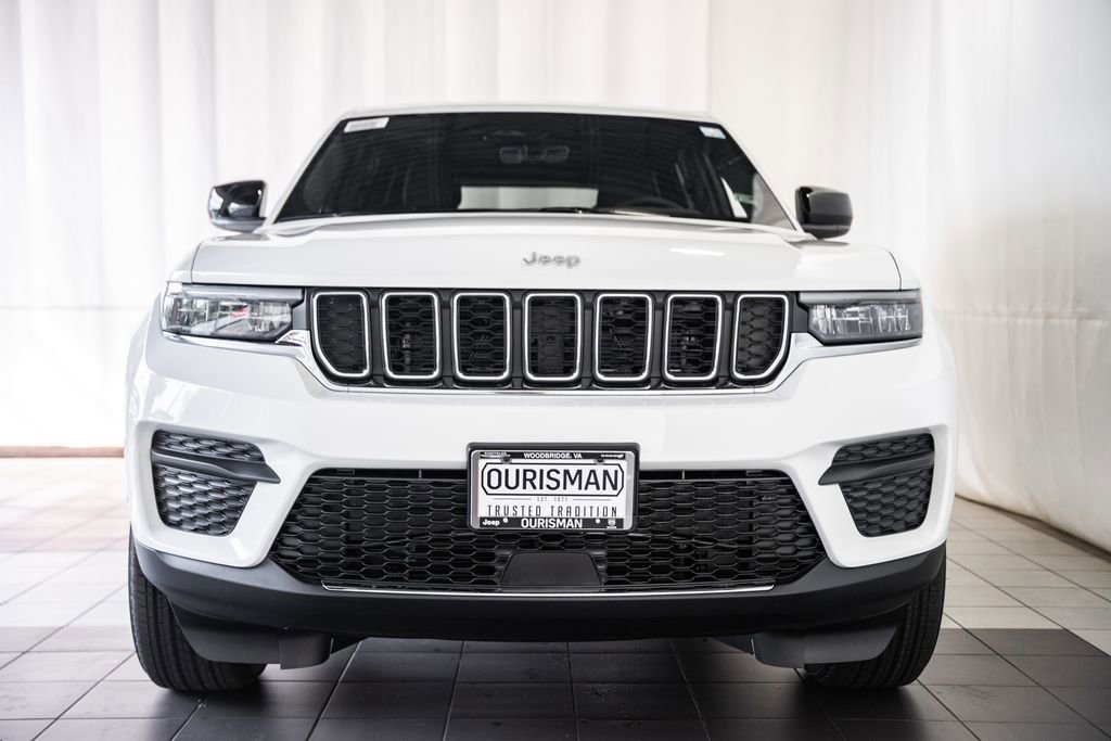 New 2025 Jeep Grand Cherokee Laredo X w/ Luxury Tech Group I image 2