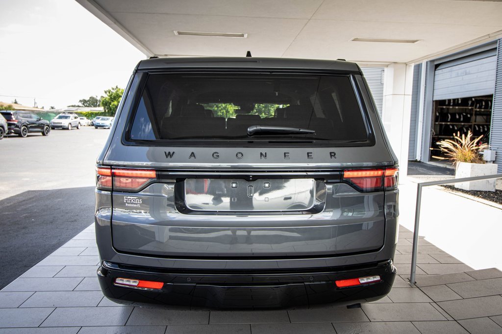 Used 2025 Jeep Wagoneer Series II image 14