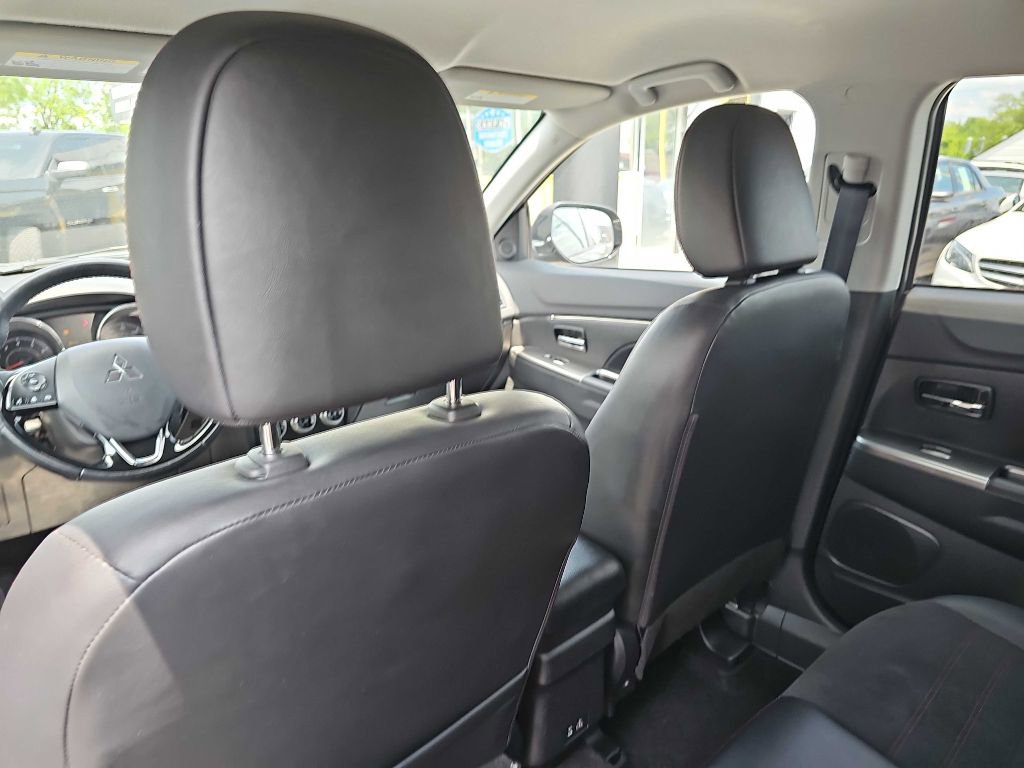 Used 2023 Mitsubishi Outlander Sport SE image 41