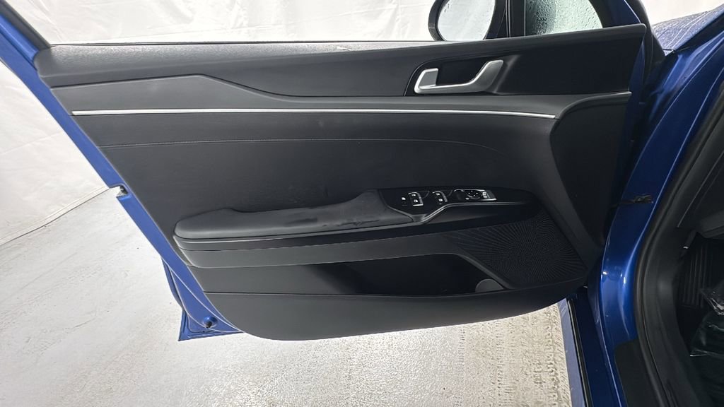 Used 2023 Kia K5 GT-Line image 16