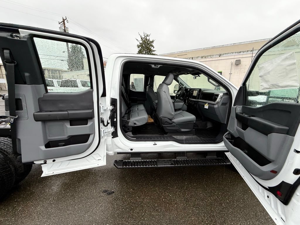 New 2025 Ford F350 XL AWD/4WD image 27