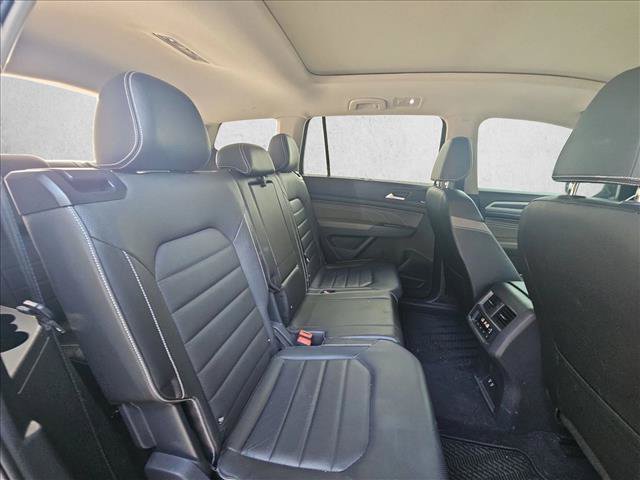 Used 2023 Volkswagen Atlas SEL Premium AWD/4WD image 11