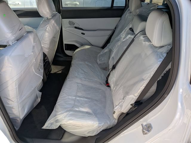 New 2026 Jeep Cherokee Overland w/ Advanced Pro Tech Group AWD/4WD image 8