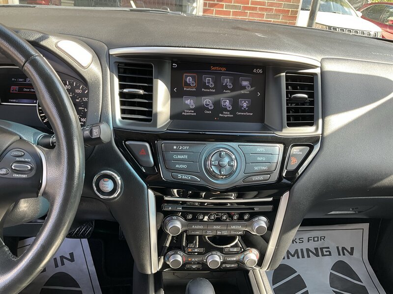 Used 2017 Nissan Pathfinder SV w/ Trailer Tow Package AWD/4WD image 28