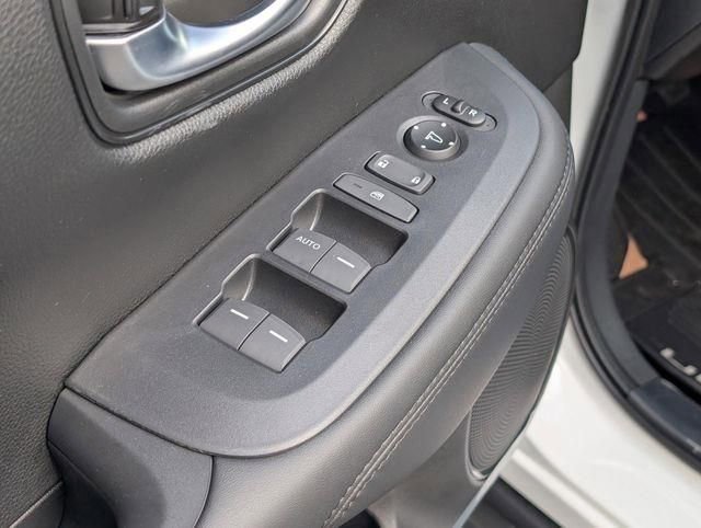 New 2026 Honda HR-V LX image 12
