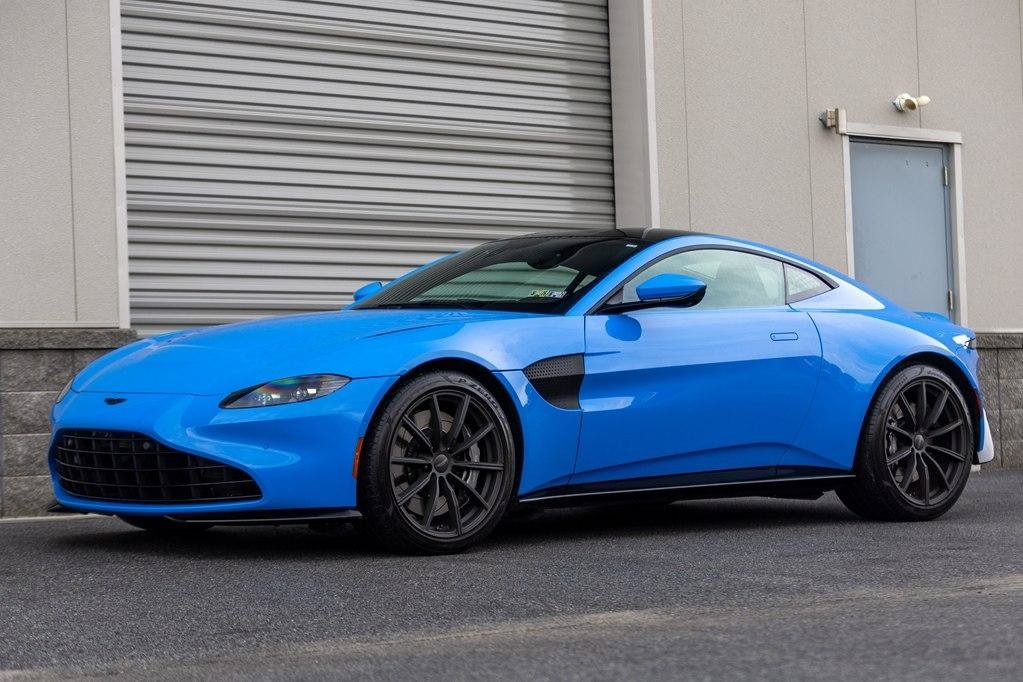 Used 2021 Aston Martin V8 Vantage Coupe RWD image 36