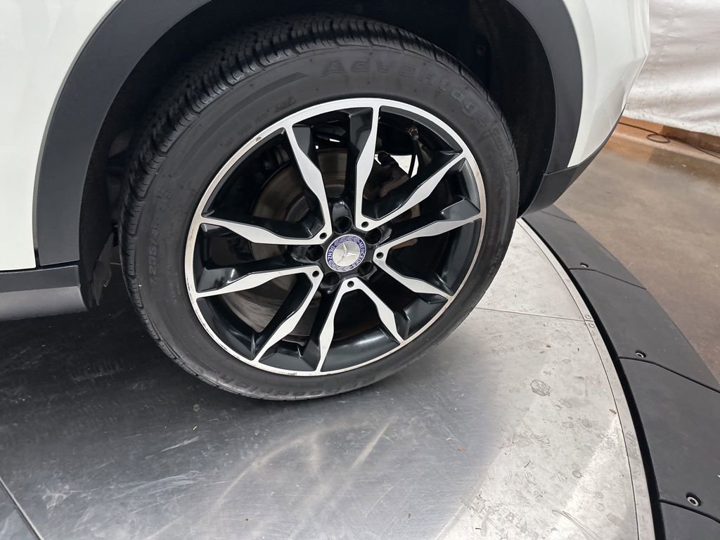 Used 2017 Mercedes-Benz GLA 250 image 33