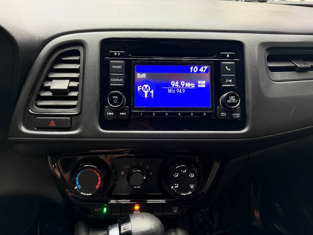 Used 2017 Honda HR-V LX image 27