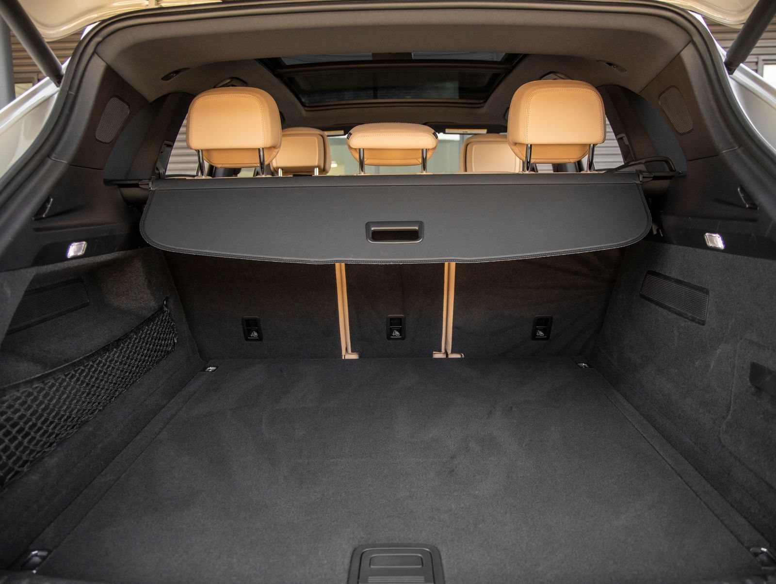 Certified 2023 Porsche Cayenne AWD/4WD image 38