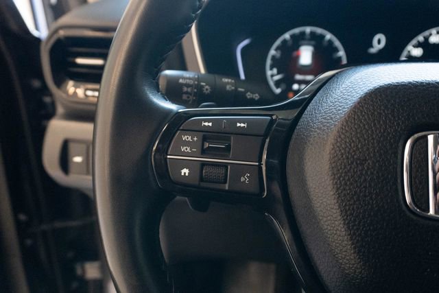 Used 2025 Honda Pilot EX-L image 23