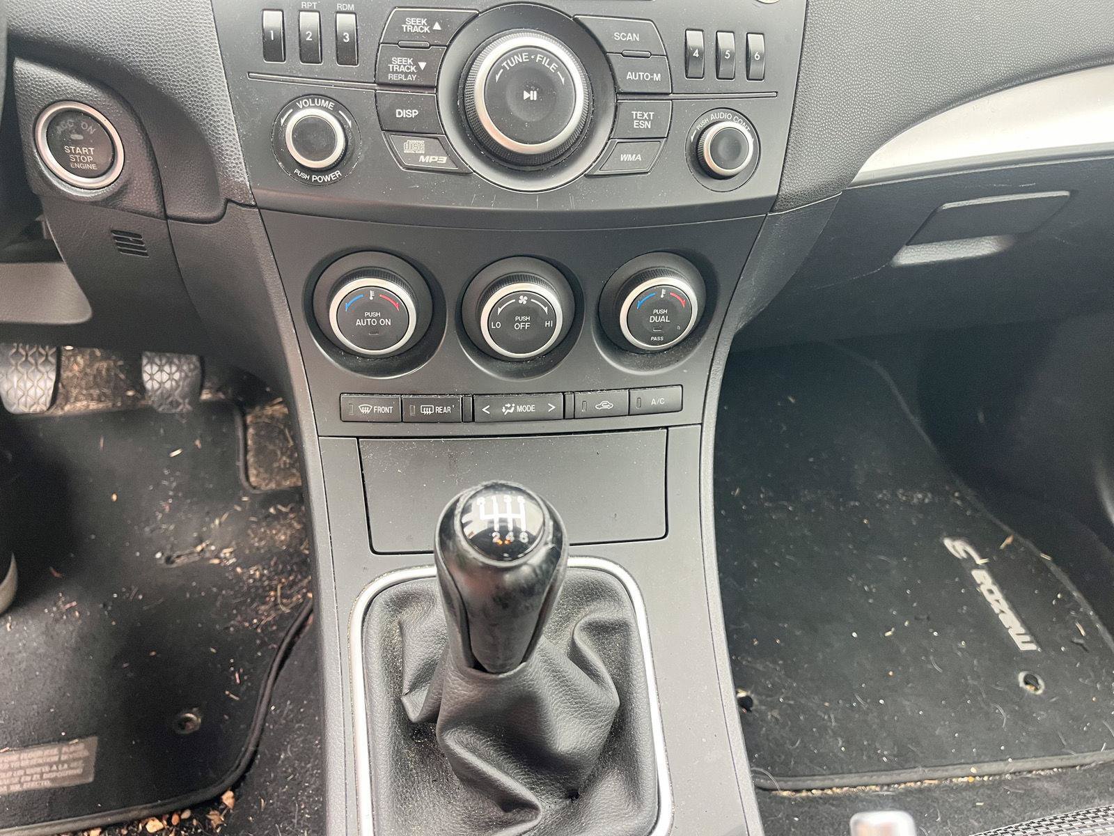 Used 2013 MAZDA MAZDA3 i Touring FWD image 19