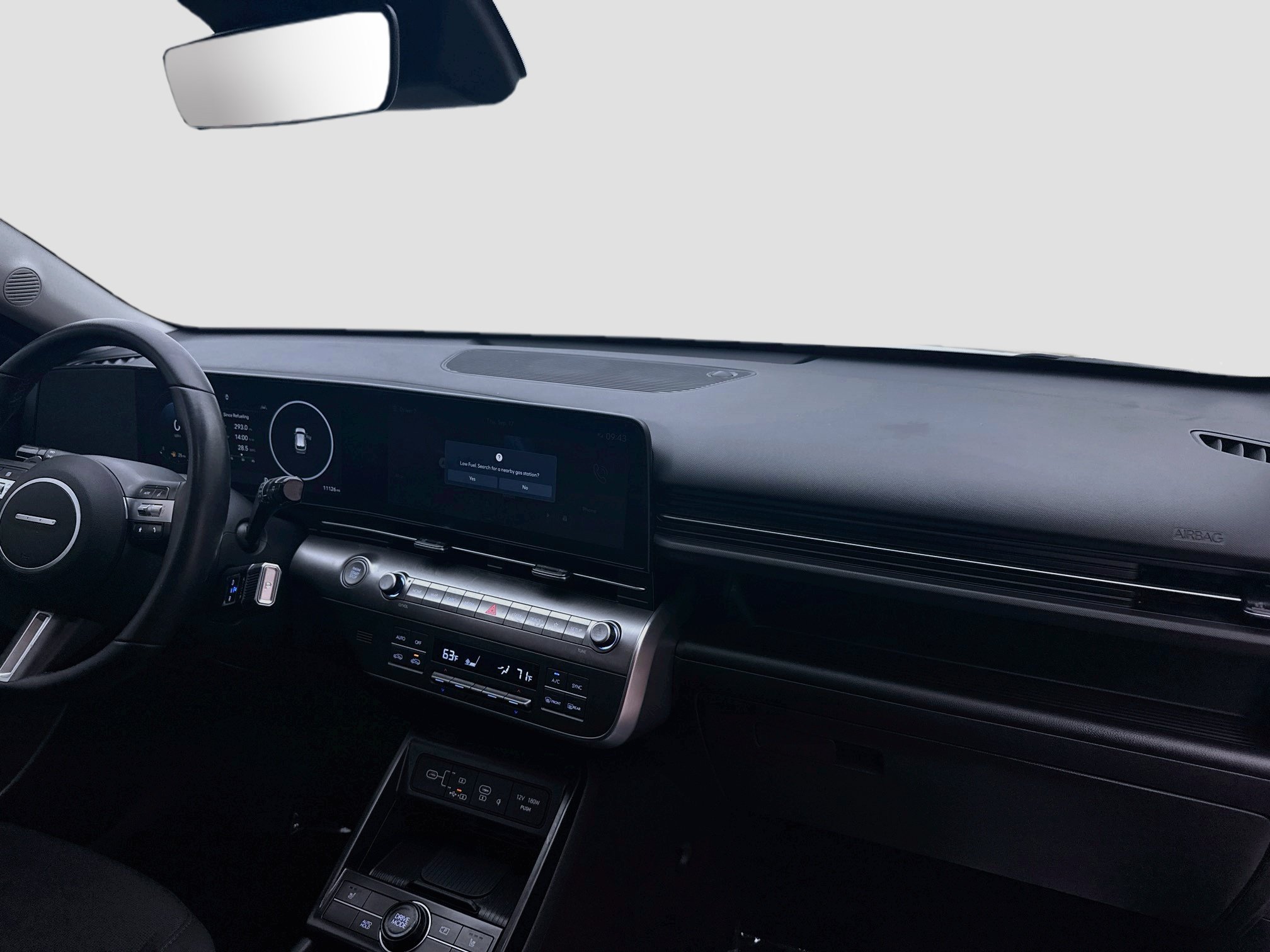 Used 2025 Hyundai Kona SEL FWD image 30