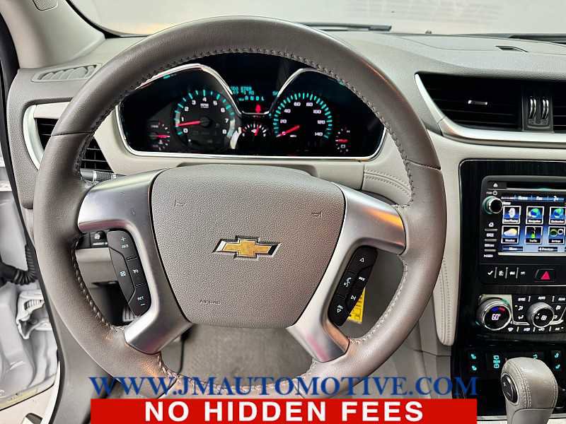 Used 2017 Chevrolet Traverse LT image 35