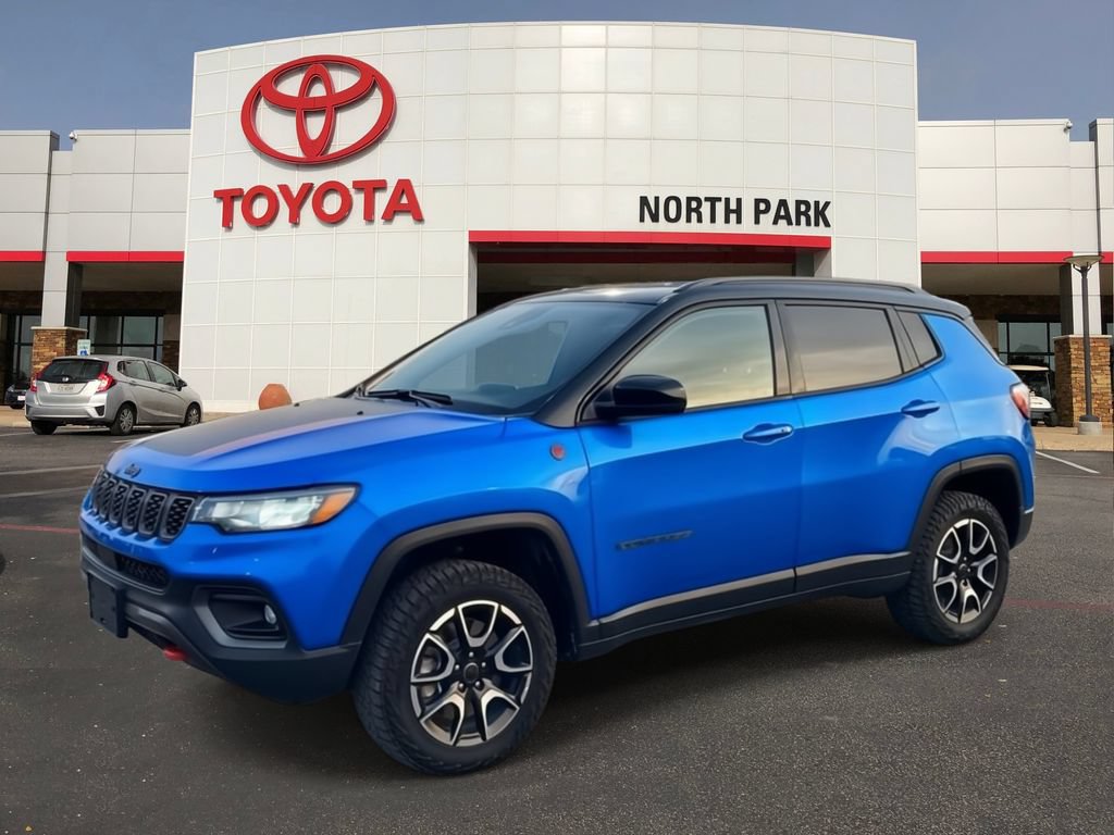 Used 2025 Jeep Compass Trailhawk