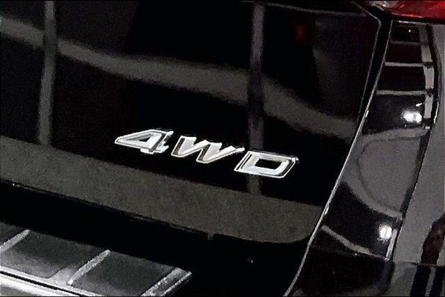 Used 2022 Ford Explorer XLT w/ XLT Sport Appearance Package image 25