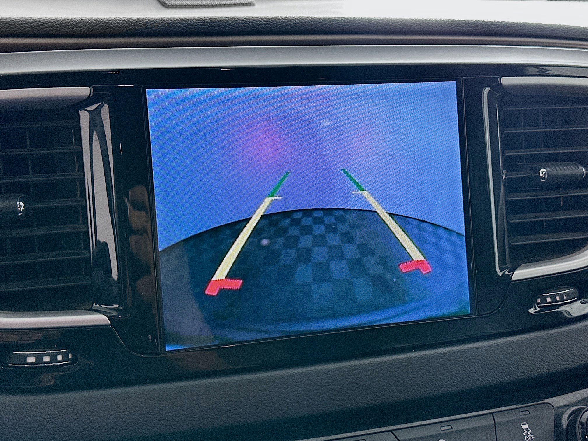 Used 2017 Chrysler Pacifica Touring-L w/ Tire & Wheel Group image 23