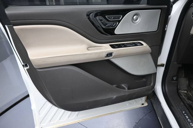 Used 2020 Lincoln Aviator Reserve w/ Equipment Group 202A AWD/4WD image 21