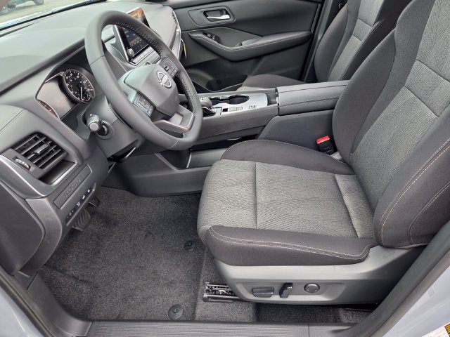 New 2026 Nissan Rogue SV FWD image 10