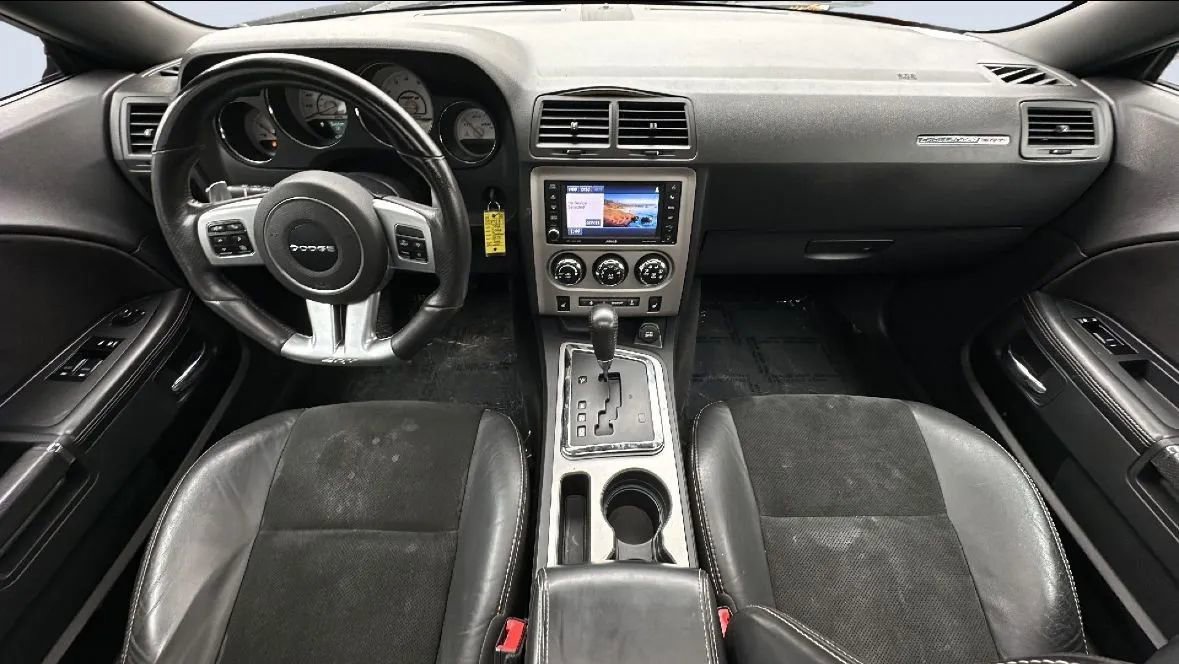 Used 2014 Dodge Challenger SRT8 RWD image 9