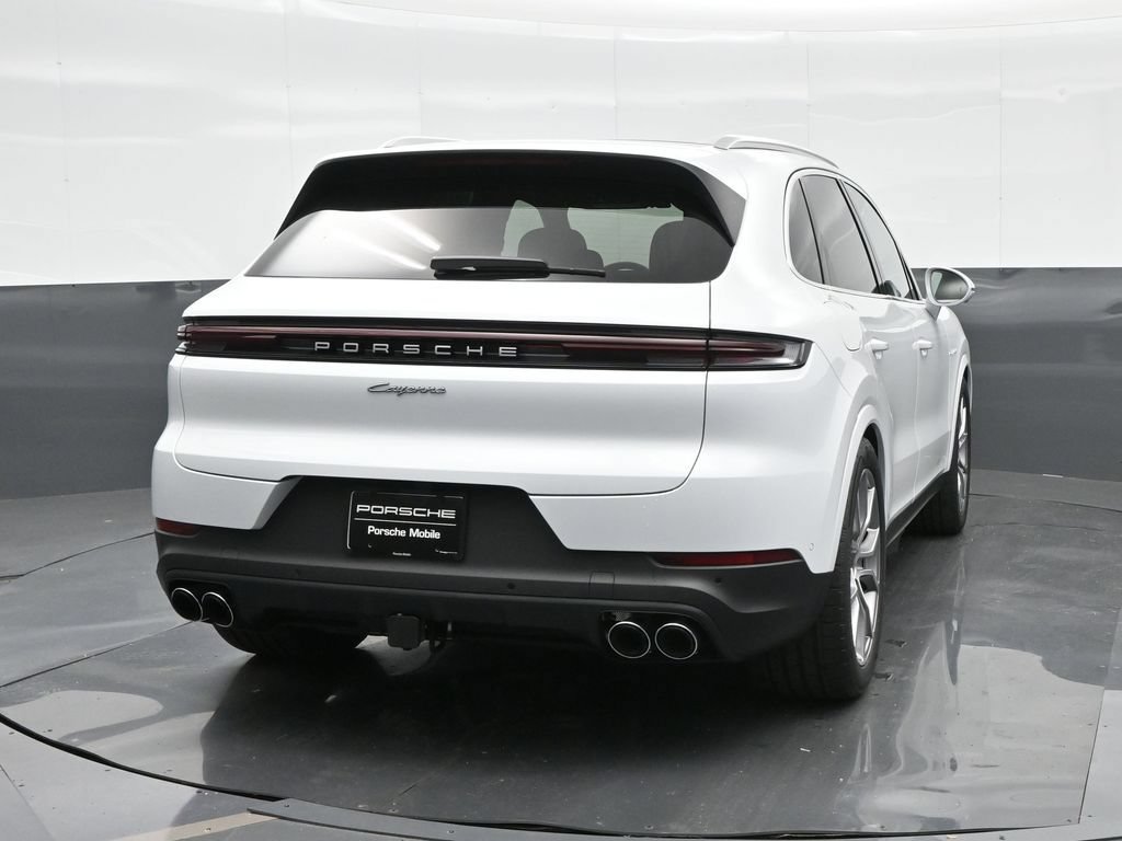 Certified 2025 Porsche Cayenne E-Hybrid AWD/4WD image 6
