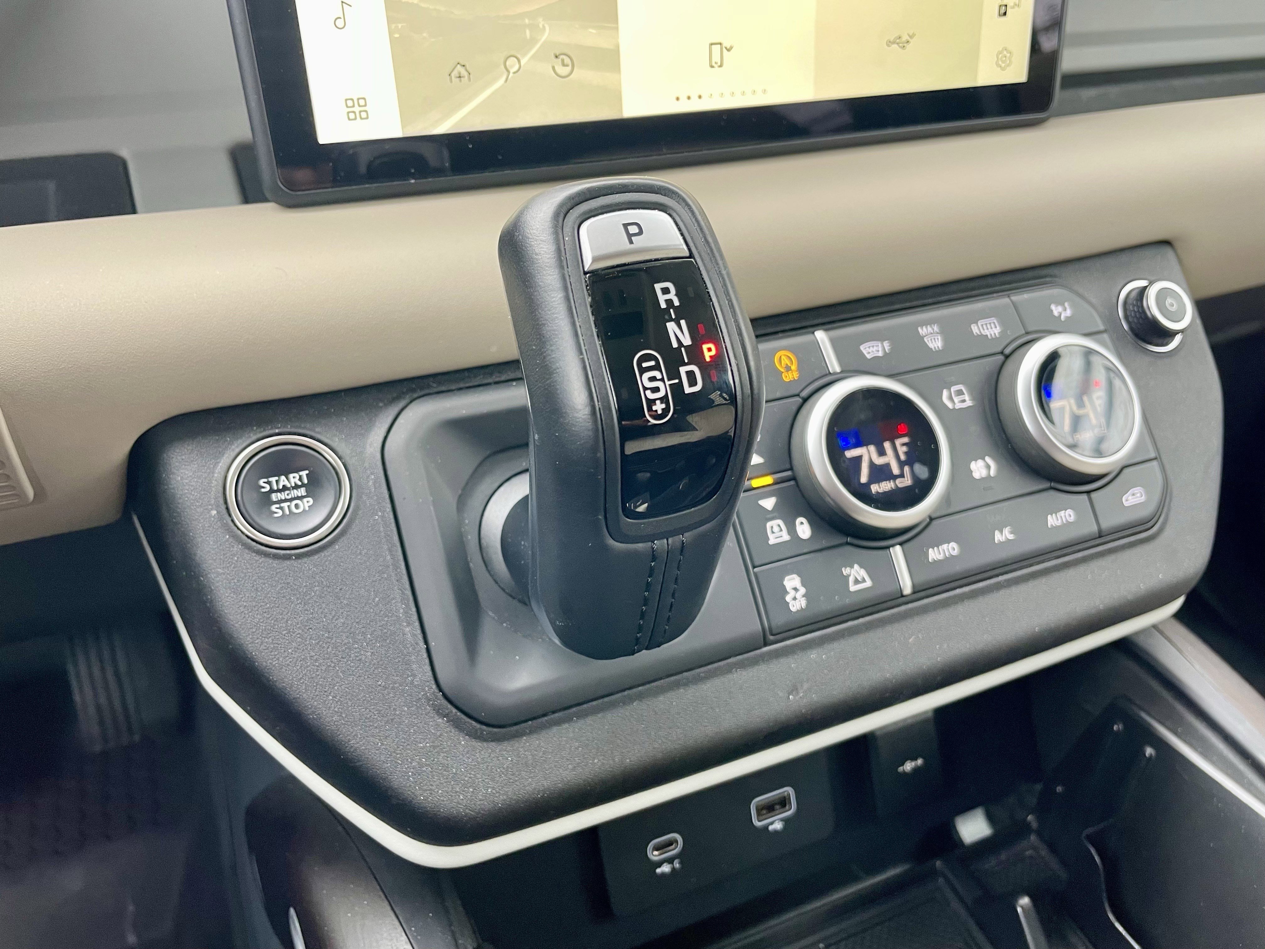 Certified 2024 Land Rover Defender 110 X-Dynamic SE image 20