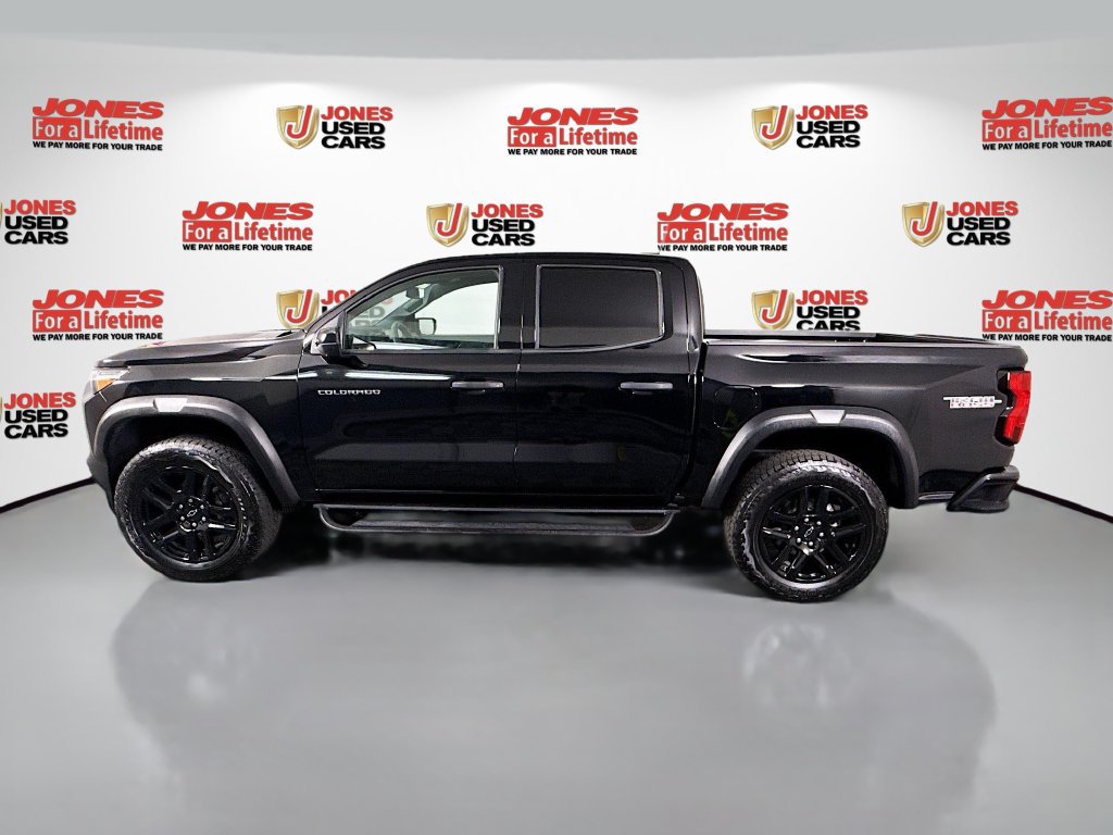 Used 2024 Chevrolet Colorado Trail Boss w/ Technology Package AWD/4WD image 13