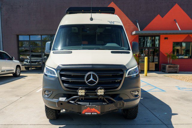 Used 2024 Mercedes-Benz Sprinter 2500 image 2
