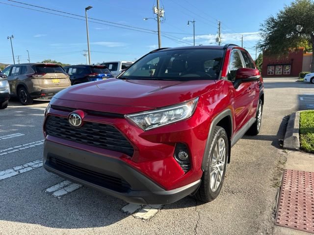 Used 2020 Toyota RAV4 XLE Premium FWD image 4