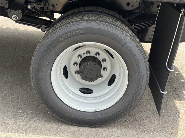 New 2025 Ford F550 4x4 Regular Cab Super Duty image 13