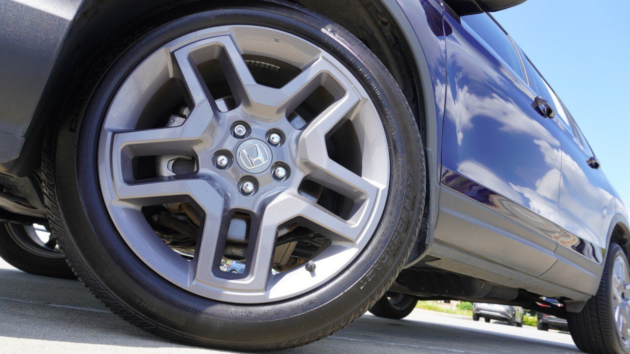 Used 2023 Honda Passport EX-L image 11
