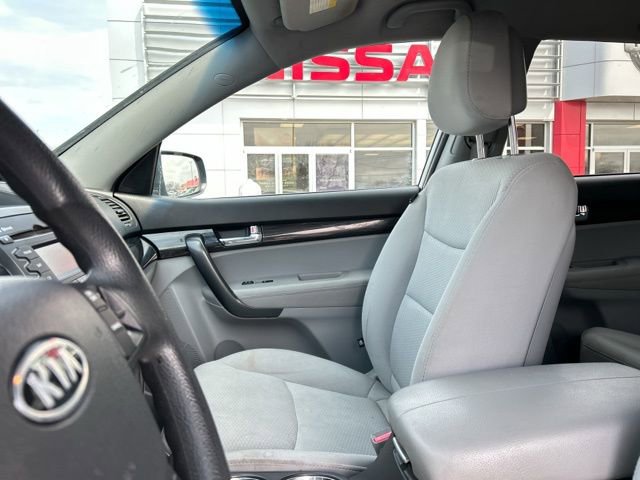 Used 2013 Kia Sorento LX image 30