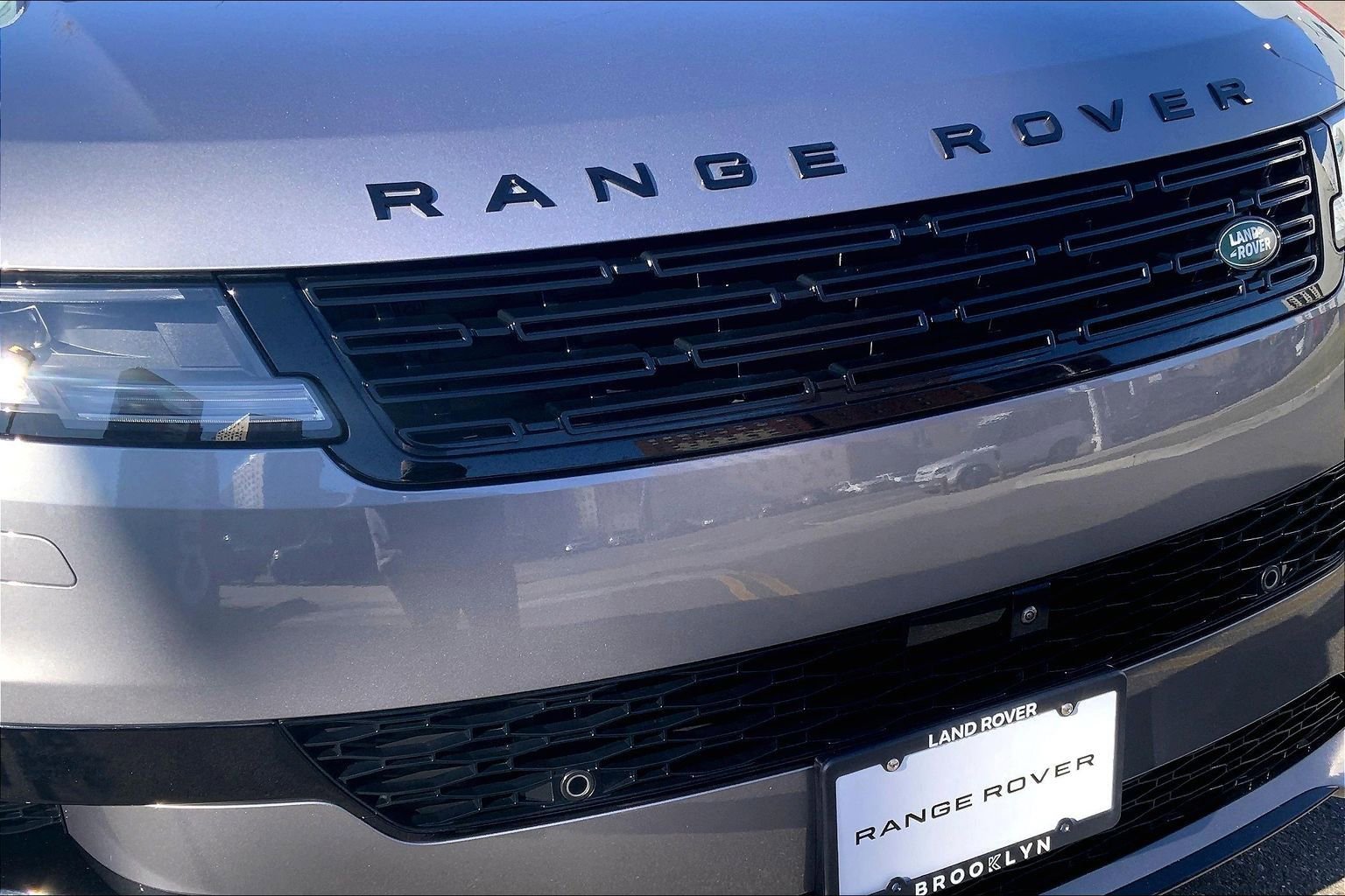 Used 2024 Land Rover Range Rover Sport Dynamic SE image 30