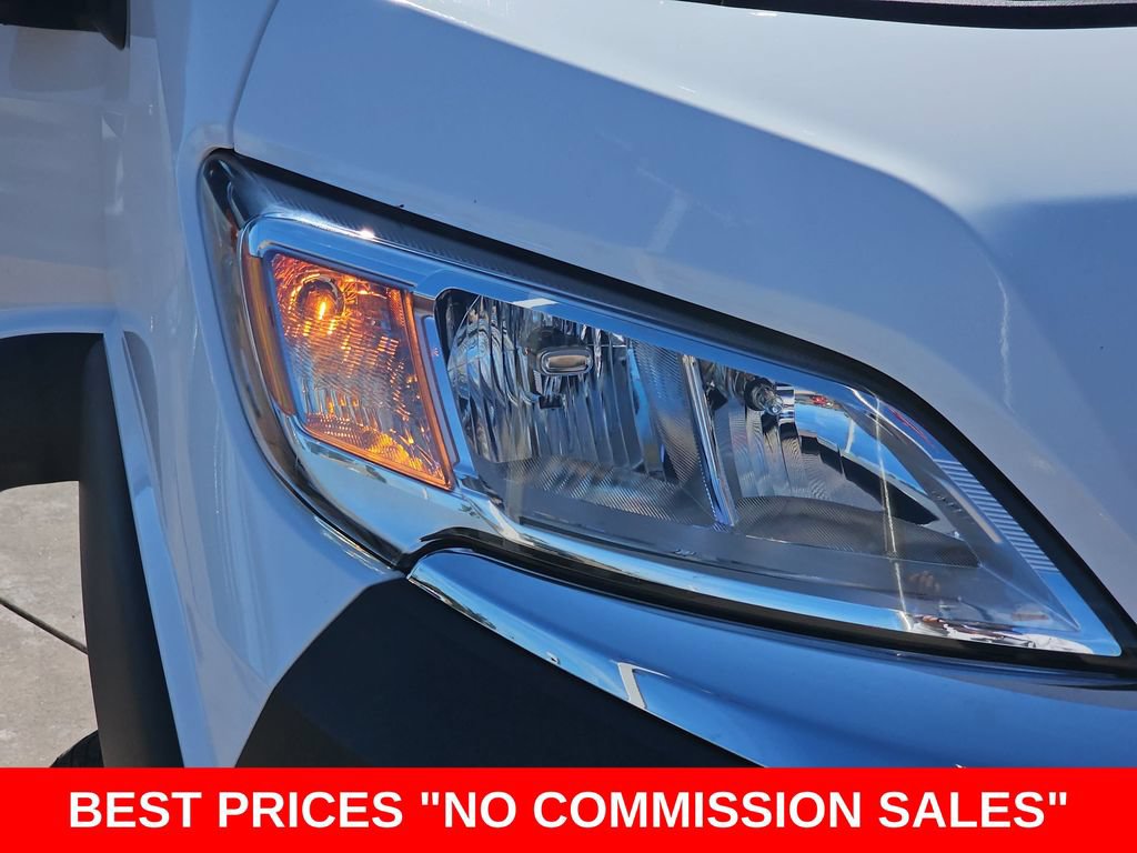 Used 2025 RAM ProMaster 2500 w/ U-Haul Equipment Group FWD image 32
