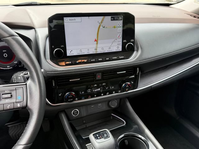 Used 2023 Nissan Rogue Platinum w/ Platinum Premium Package image 22