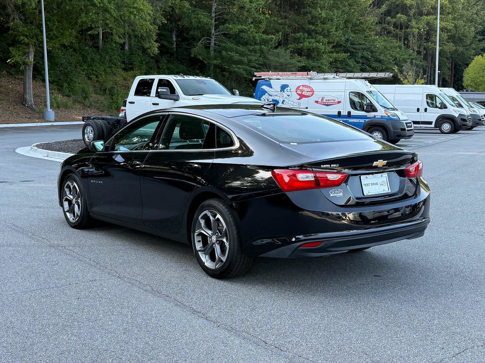 Used 2024 Chevrolet Malibu LT w/ LPO, Floor Liner Package FWD image 3