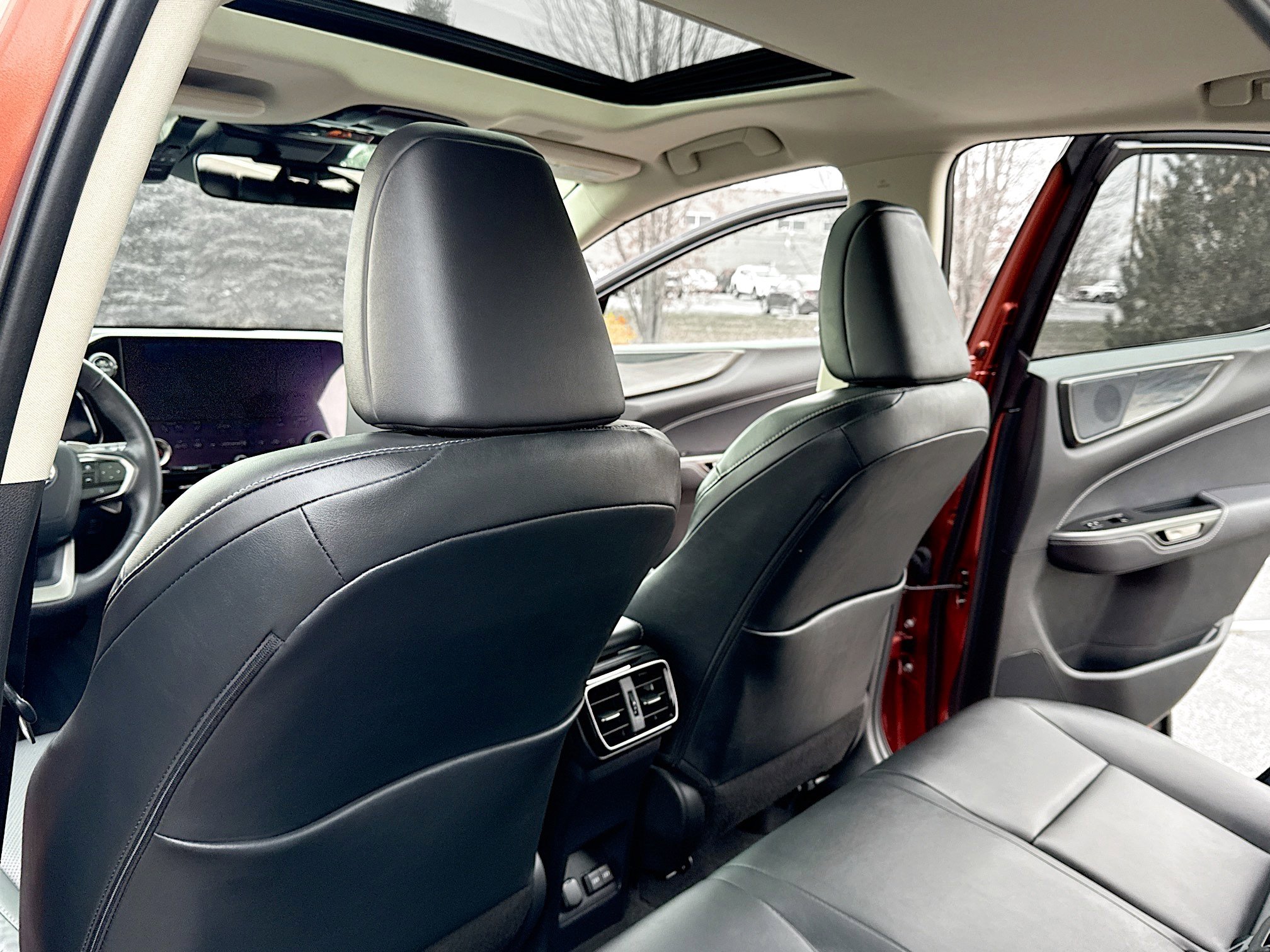 Used 2025 Lexus NX 350h AWD w/ Premium Package image 6