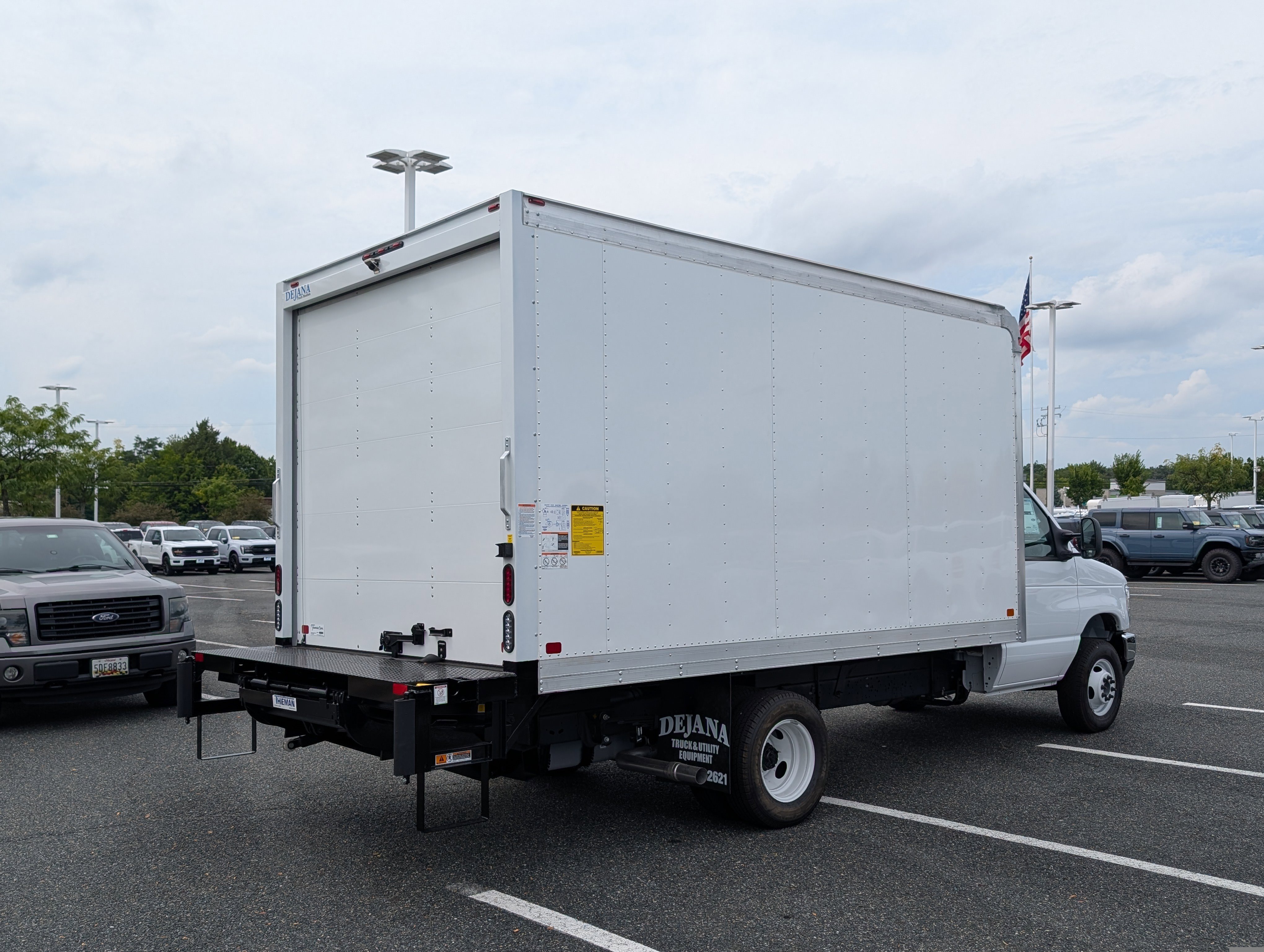 New 2026 Ford E-450 and Econoline 450 Super Duty w/ Power Equipment Group image 2