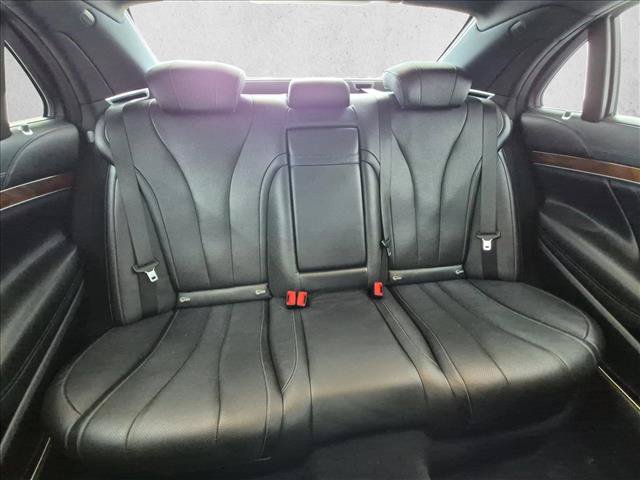 Used 2014 Mercedes-Benz S 550 Sedan image 23