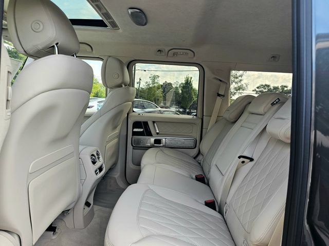 New 2027 Mercedes-Benz G 580 e image 24