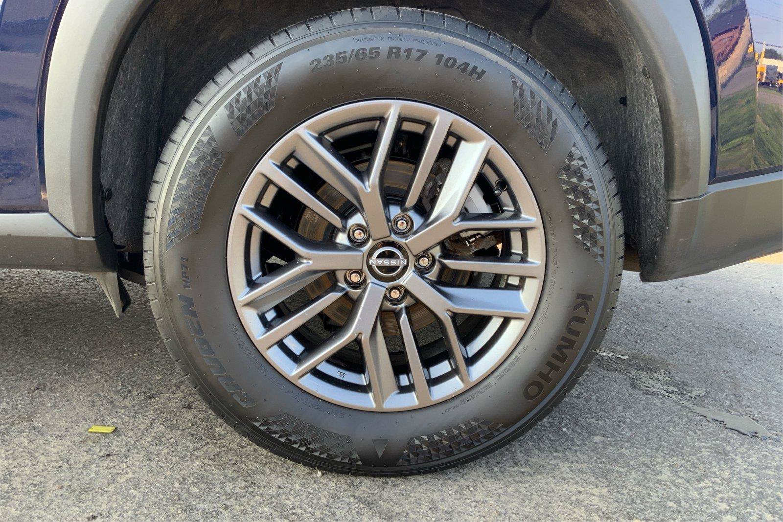 Used 2026 Nissan Rogue SV AWD/4WD image 28