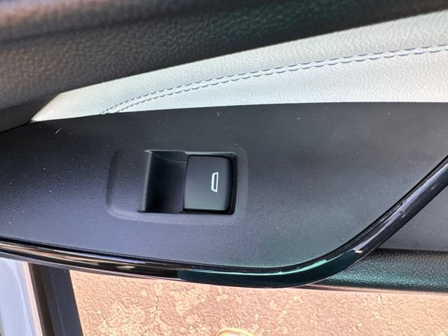 Used 2025 Chevrolet Trax LT w/ LT Convenience Package FWD image 18