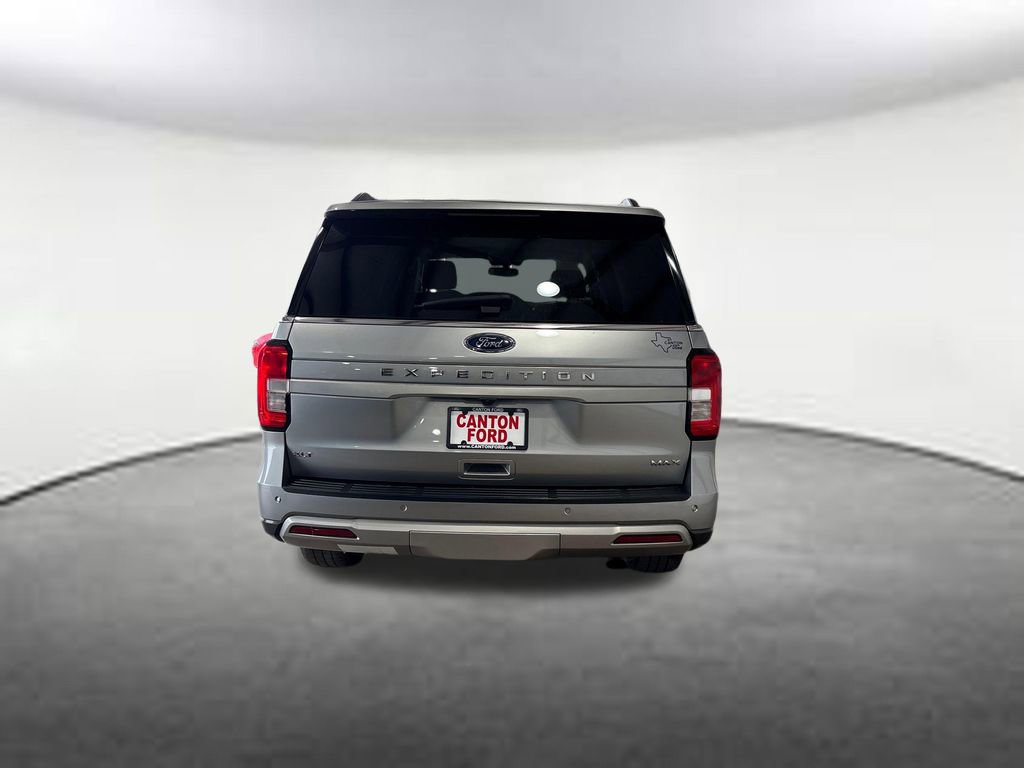 Used 2024 Ford Expedition Max XLT image 4