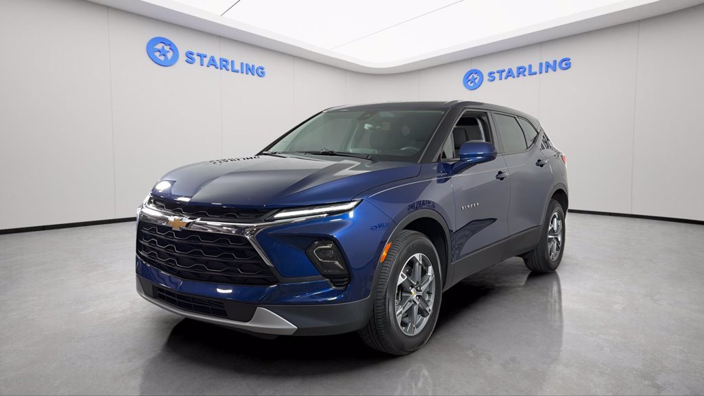 Certified 2023 Chevrolet Blazer LT FWD image 2