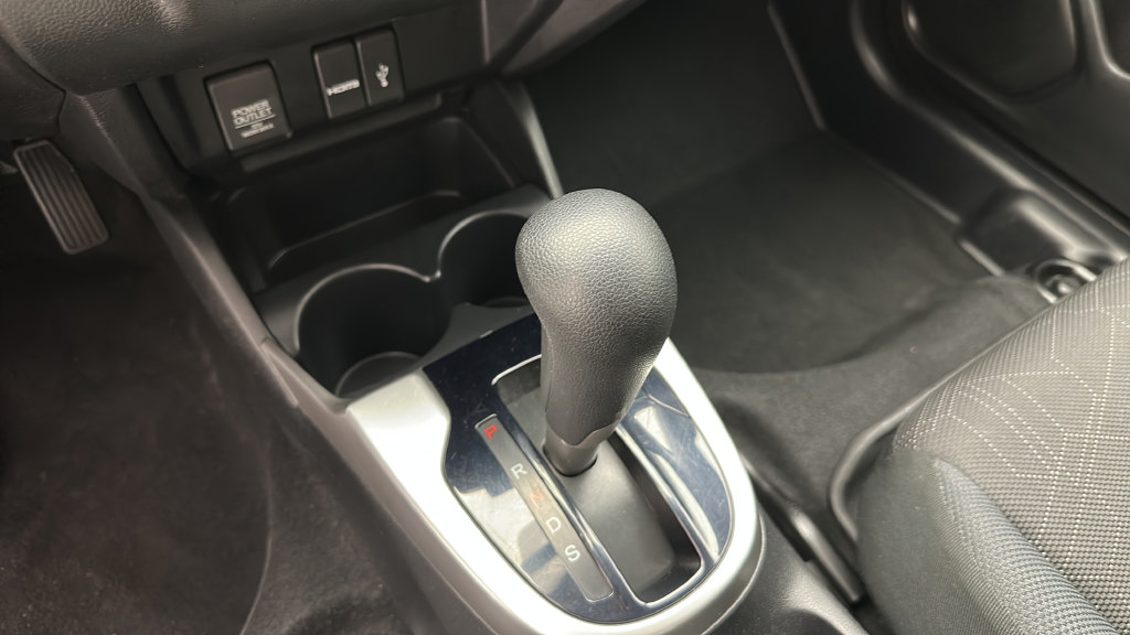 Used 2015 Honda Fit EX image 22