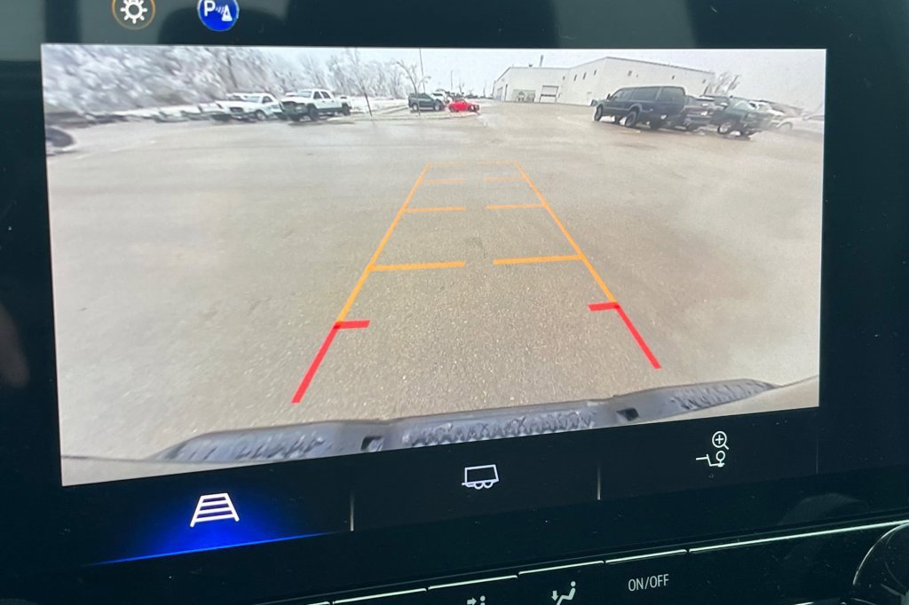 New 2024 Chevrolet Colorado LT w/ LT Convenience Package image 15